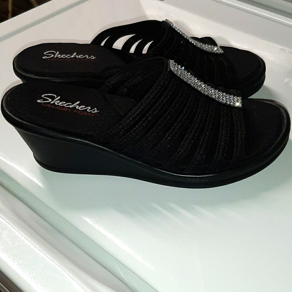 Skechers Memory Foam Wedge Sandals Size 9